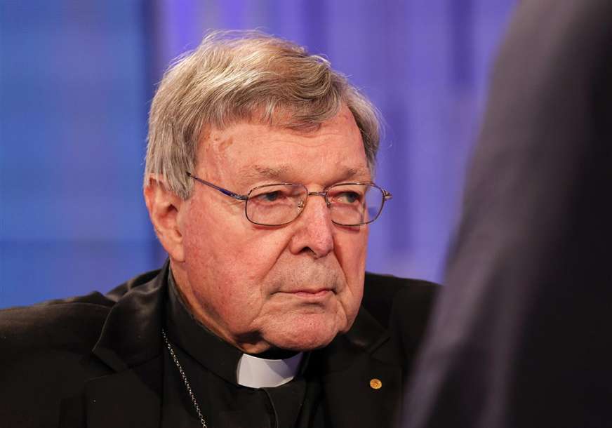 Preminuo Džordž Pel: Kontroverzni kardinal čije je zlostavljanje djece šokiralo crkvu
