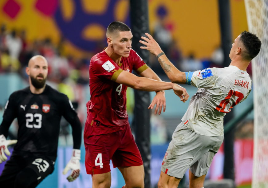 Sukob Milenkovića i Džake na utakmici Srbija - Švajcarska na SP u fudbalu