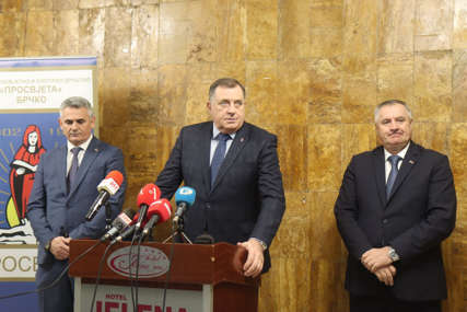 Dodik u Brčkom povodom obilježavanja Dana Republike "Važnija mi je volja naroda od saopštenja ambasadora"