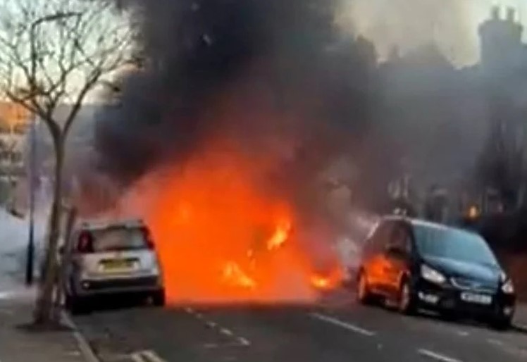 Autobus se zapalio u Londonu