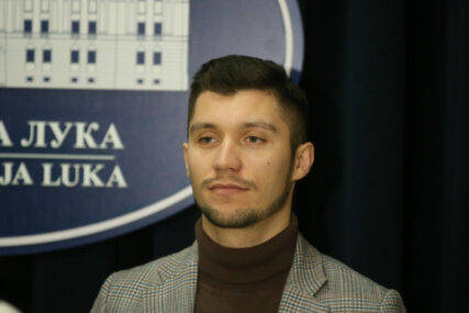 "Blokirani smo da nastavimo proceduru oko dokapitalizacije” Kresojević ističe da je situacija oko “Akvane” u rukama predsjednika Skupštine grada