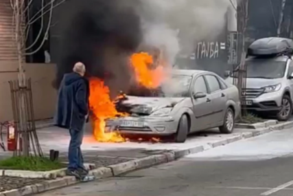 Automobil zahvatio požar