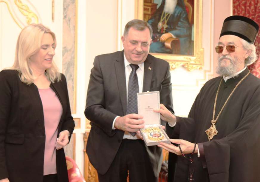 Dodik poručio da su Srbi posvećeni crkvi i praznicima “Najpozitivniji odnos SPC prema razvoju Republike Srpske”