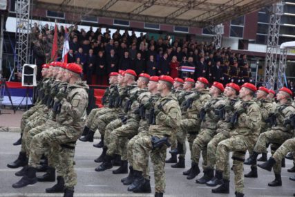 Istočno Sarajevo svečani defile dan republike