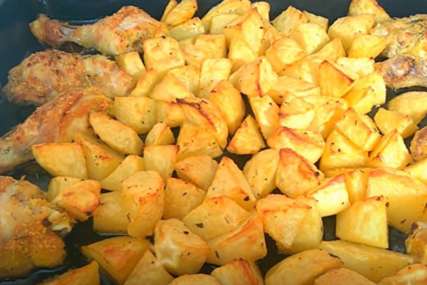 Za ovo jelo najbitniji su začini: Krompir i piletina na indijski način
