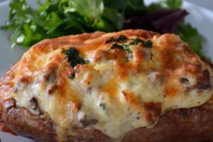 Malo za promjenu: Recept za krompir punjen gljivama