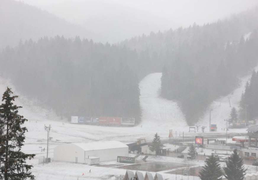 Bjelašnica pod snijegom: Pravo ZIMSKO RASPOLOŽENJE stiglo na olimpijsku ljepoticu