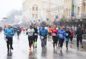 Ni hladnoća im nije smetala: U Banjaluci održana trka "Trčimo za Srpsku" (FOTO)
