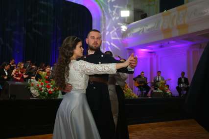 Tradicionalno 6. put po redu: Svetosavski bal u punom sjaju (FOTO)