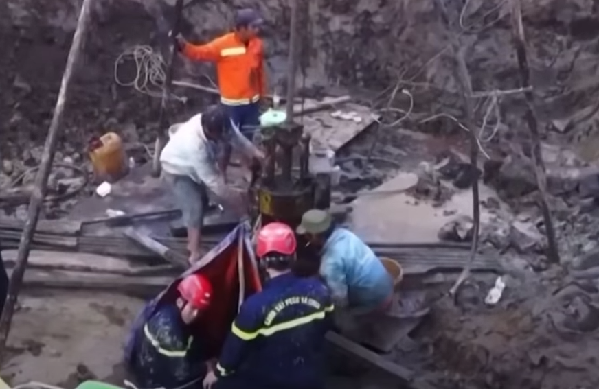 Drama u Vijetnamu: Dječak 4 dana ZAROBLJEN U BETONSKOM STUBU