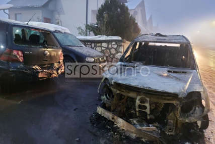 Pogledajte šta je ostalo od automobila: Vozilo Sladoje izgorjelo do neprepoznatljivosti (FOTO)