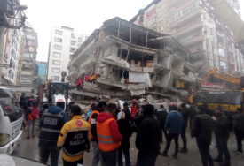 "Broj žrtava bi mogao da bude 10.000" Potresni snimci stižu iz Turske i Sirije nakon razornog zemljotresa, odjekuju krici i jecaji (VIDEO)