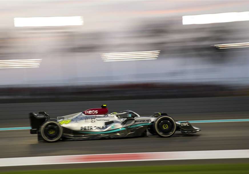 Formula na stazi