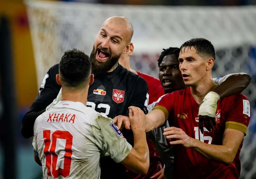 Duel fudbalera Srbije i Švajcarske u Kataru