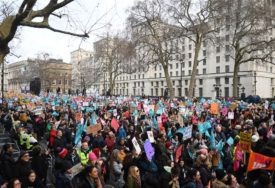 "Haos tek slijedi, opasno je da nas ne slušate" Cunami protesta i štrajkova zapljusnuo Evropu, London paralisan (VIDEO)