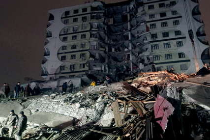 Horor u Turskoj: Odbojkašice zatrpane u ruševinama poslije zemljotresa (FOTO)