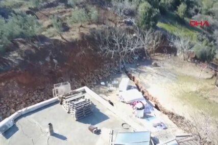 TURSKO SELO PREPOLOVLJENO Snimci iz drona prikazuju jezive razmjere razaranja (VIDEO, FOTO)