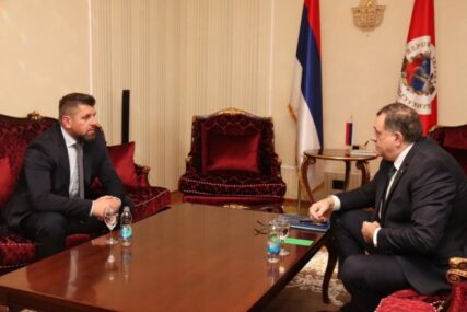 Dodik razgovarao sa Durakovićem 