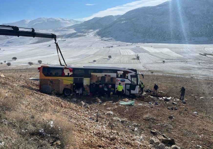 U nesreći u Turskoj stradalo osam putnika