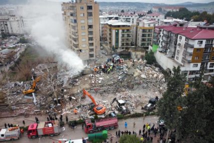 Ruševine zgrada u Turskoj nakon zemljotresa