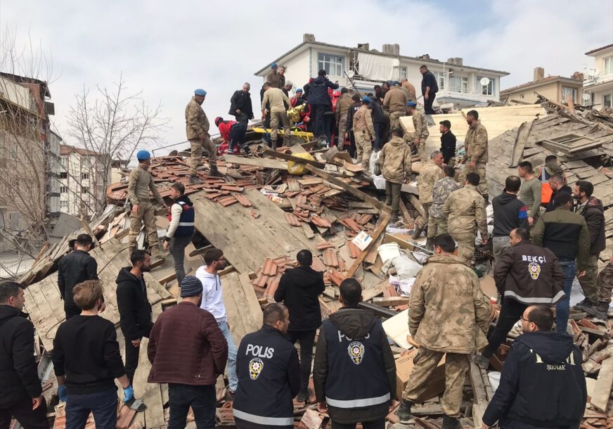 Jedna osoba poginula u zemljotresu u Turskoj