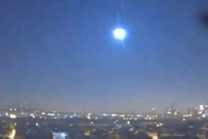 SPEKTAKULARAN PRIZOR Asteroid ulazeći u atmosferu osvijetlio Lamanš (VIDEO)