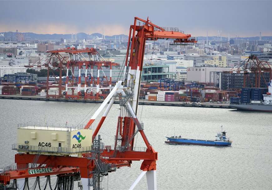 Plovio pod zastavom Singapura: Tankeru zabranjen ulazak u luku zbog ruske nafte