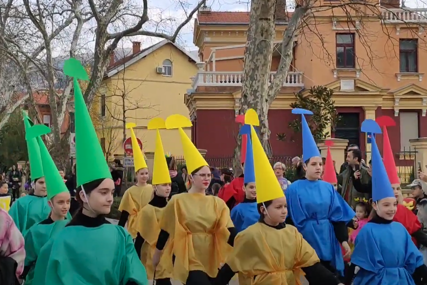 Karneval na mostarskim ulicama: Veselje i šarenilo u gradu na Neretvi