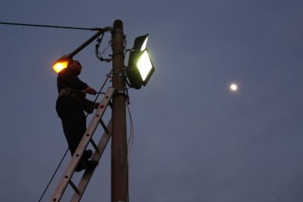 Ko "gasi svjetlo": Sve više dijelova grada u mraku