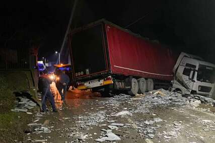 Kamion se prevrnuo na putu Zvornik-Milići