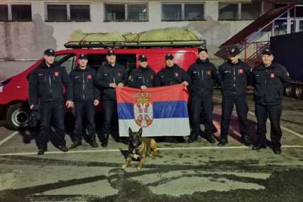 Pojačanje im je i pas Zigi: Hrabri vatrogasci krenuli tamo odakle svi bježe, u zemljotresom razorenu Tursku  (FOTO, VIDEO)