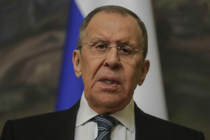 "Obmana Srba je isto što i obmana Rusa" Lavrov pričao o zajednici Srba na Kosovu i optužio Zapad za sve