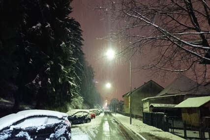 Građani i dalje bez električne energije: Snijeg napravio probleme i u Novom Gradu