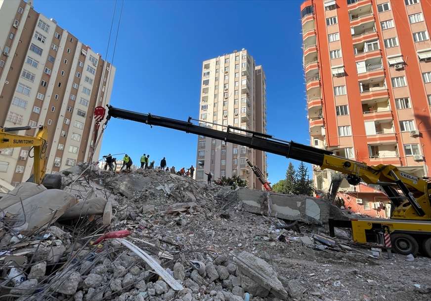 ruševine nakon zemljotresa u Turskoj