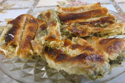 Pita zeljanica na tanjiru