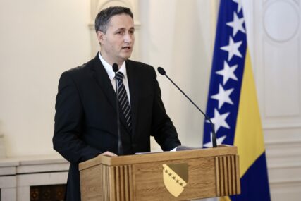 "Treba odlučno i preventivno djelovati" Bećirović traži sankcije EU za Dodika