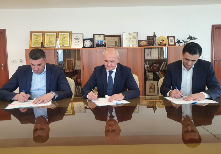 Potpisan Ugovor o koncesiji za izgradnju i korišćenje hidroelektrane „Bileća“ na području opštine Bileća