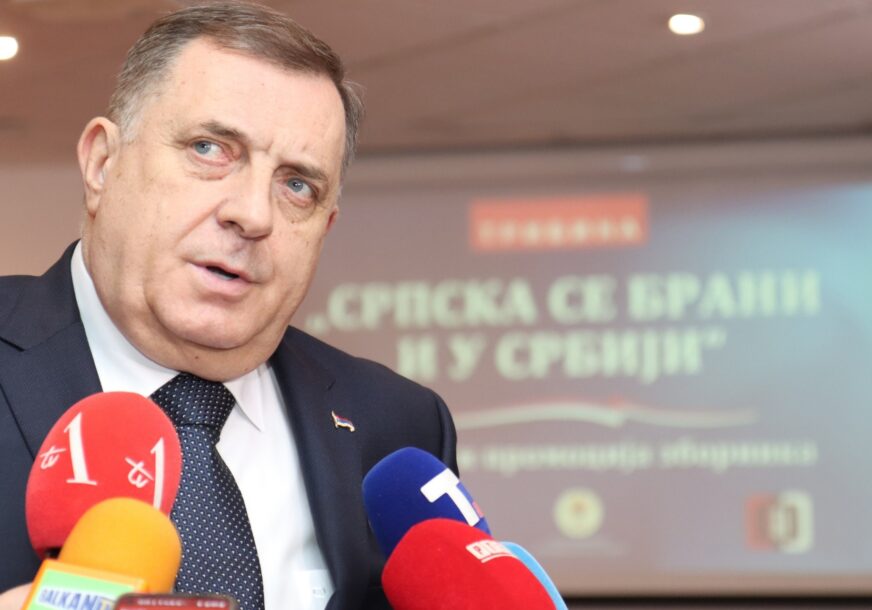 Milorad Dodik daje izjavu