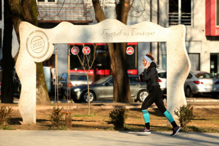 Za sve rekreativce i sportiste: 1,2 kilometra nove tartan trim staze u Parku „Mladen Stojanović“ (FOTO)