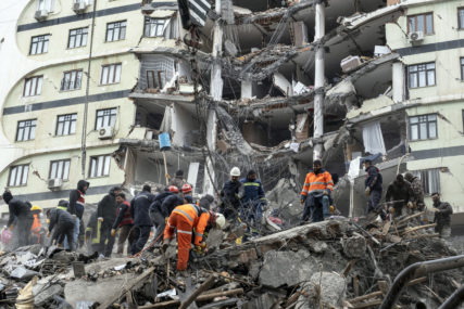 IZGUBLJEN 1.651 ŽIVOT U Turskoj proglašena sedmodnevna žalost za žrtvama zemljotresa