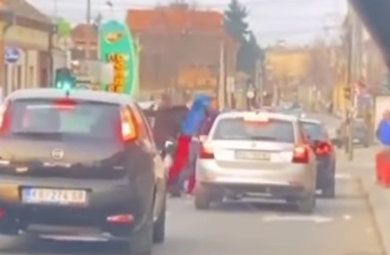 Tuča na semaforu u Kragujevcu