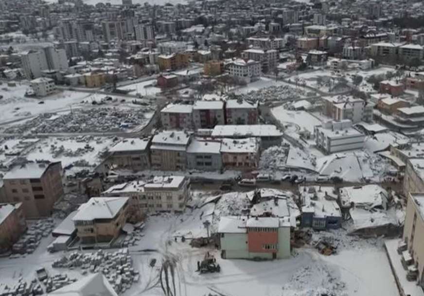 Razoren grad u Turskoj nakon zemljotresa