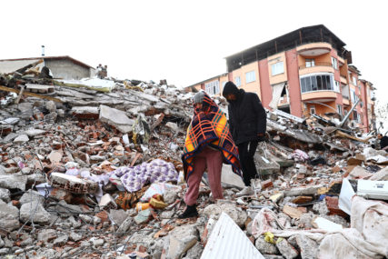 Čudo u Turskoj: Djeca iz iste porodice spasena ispod ruševina, ponovo su na okupu