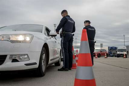 STIGLE OZBILJNE PRIJETNJE Policija pod punom opremom patrolira ulicama Beča