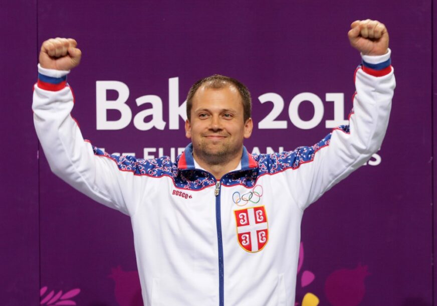 Damir Mikec na ceremoniji dodjele medalja