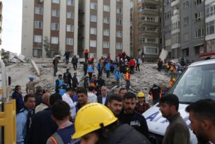 Srušila se zgrada u Turskoj