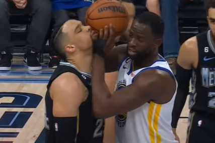 Jedan od najomraženijih igrača: Kažnjen košarkaš koji je udario kamermana na NBA utakmici (VIDEO)