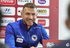 "To što sam ovdje s 37 godina..." Džeko udarna igla zmajeva i u kvalifikacijama za EP