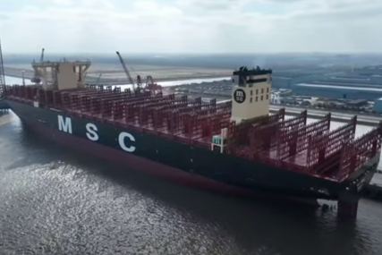Gorostas napravljen u Kini: Isporučen najveći kontejnerski brod na svijetu