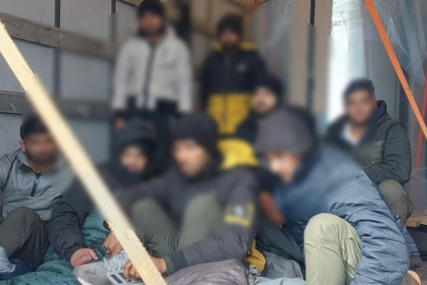 Pokušali da prokrijumčare 27 migranata: Hrvatska policija uhapsila državljane Turske, Crne Gore i Bugarske